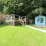 Detached Bungalow Private Hot Tub With Log Burner